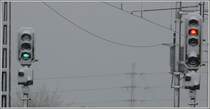 F�r die Lokf�hrer galt diese Ostern nicht das Motto  Frohes Eiersuchen , sondern eher Signale suchen. Ausfahrsignale bei garstigem Karfreitagswetter in Landquart. (21.03.2008)