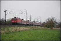 Ein 112er-Sandwich ist am 05.04.08 im Maintal unterwegs. Aufgenommen in Th�ngersheim.