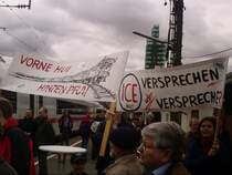 Auch Protest gab es w�hrend der Taufe des ICE3 403 035 auf den Namen  Konstanz  am 19.04.08