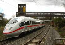 403 035-9 auf seiner ersten Fahrt als ICE Konstanz bei der Durchfahrt Singen Landesgartenschau am 19.4.08