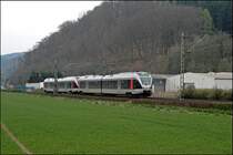 Zwei unbekannte FLIRT&acute;s rauschen als ABR99735, (RB91  Ruhr-Sieg-Bahn ) von Siegen/Iserlohn, nach Hagen Hauptbahnhof. Aufgenommen bei Hohenlimburg am 19.04.2008. 