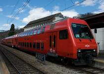 Neuer SZU DPZ mit Bt 951 und Doppelstockwagen in Langnau Gattikon. Der Zug konnte von der SBB �bernommen werden und erhielt das Design der SZU. 19.4.2008