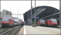 Die Z�ge folgen sich in Olten beinahe im Minutenabstand. Hier trifft sich eine Re 4/4 II mit den Re 460 092-0, 029-2 und 093-8. (18.03.2008)