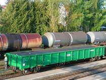 Ealos-3780(REXW)5946000-6 beladen mit Stahlprofilen, wird nach der Wochenendpause neu eingereiht, Bhf. RIED i.I. 080428