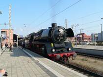 Kurze Verschnaufpause in Frankfurt (Oder) auf der Fahrt von Berlin zur Parade in Wolsztyn. Gleich �berschreitet der Zug die deutsch-polnische Grenze, und man erinnert sich an die Grenzkontrollen, die es hier fr�her gab. 3.5.2008