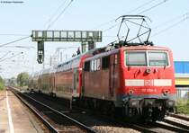 RE 31004 mit Schublok 111 054-3 (der normaler Wei�e mit 146.1 gefahren wird!)bei der Durchfahrt Friesenheim(Baden) am 2.5.08