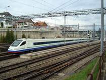 Dieser ETR 470 f�hrt, -oh Wunder, am 10.04.2008 p�nktlich aus Spiez aus.