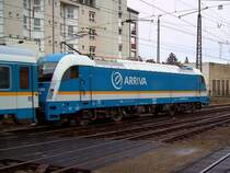 Die 183 002 am 09.12.2007 mit dem ALEX bei der Ausfahrt in Regensburg Hbf in Richtung M�nchen.