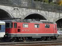 SBB - Re 4/4 11114 im Bahnhof von Neuch�tel am 24.03.2008