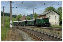 1045.09 bespannte anl�sslich der Tour O15 der �BB Nostalgie am 22.5.2008 einen Sonderzug von Wien nach Krieglach und wieder retour. Die Aufnahme zeigt den Zug bei der Hinfahrt als Sdz R 16393 bei der Einfahrt in Eichberg auf der Semmering Nordrampe.