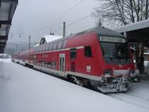 RB 31599 von Freiburg nach Seebrugg am 25. M�rz 2008 um 14.46 Uhr im Bahnhof Hinterzarten
