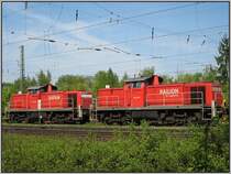 Der Rangierbahnhof von Karlsruhe, aufgenommen am Vormittag des 04.05.2008, einem Sonntag. Auch zwei Loks der Baureihe 294, rechts 294 610, links 294 730, warten auf neue Aufgaben. 
