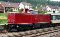In Storzingen (KBS 766) �bernachtete am 06. Juni 2008 die V 100 2335 mit ihrem Zug, um am n�chsten Morgen nach Albstadt-Ebingen zu fahren und von dort weiter nach Esslingen.