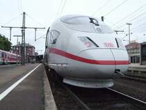 403 015  Singen am Hohentwiel  steht anl�sslich seiner Taufe im gleichnamigen Bahnhof auf Gleis 1 am 07.06.08