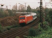 DB101 041-2 mit IR nach Offenburg bei der Ausfahrt aus Singen am 28.4.1999.