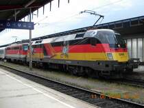 Da� der Taurus in Doppeltraktion mit der Baureihe 1142 eingesetzt wird, kommt eher selten vor. Am 11.6.2008 konnte dieses Ereignis auf dem Wiener S�dbahnhof bei der Ankunft des OEC 558  Styriarte Graz  mit der deutschen EM-Lok beobachtet werden.