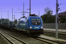 MWB-Lok 1116 kommend mit G�terzug aus Richtung Freilassing  bei Salzburg Taxham-Europark  13.06.08