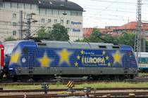 Keine Viertelstunde sp�ter macht sie sich wieder auf den Weg nach N�rnberg. 
101 101-4  Europa  schiebt den schnellsten Nahverkehrszug Deutschlands...