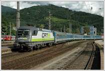 Da die beiden Maschinen des City Airport Train (CAT) zur Zeit nicht vor dem CAT eingesetzt werden drfen, werden sie fr andere Leistungen herangezogen. Am 30..2008 bespannte 1116 142 den IC 630  Sternenturm Judenburg  von Villach nach Wien. Lichttechnisch kann man den Zug sehr gut bei der Einfahrt in Bruck an der Mur fotografieren, allerdings habe ich leider den Zug abgeschnitten.