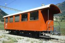 RhB - Xk 9079 am 29.08.1993 in Brusio - Gedeckter Dienstwagen 2-achsig mit 2 offenen Plattformen (Mannschaftswagen BM 8 [Carozza refettirio] - Baujahr 1910 - SIG - Gewicht 8,00t - Ladegewicht 3,00t - L�P 9,75 m - zul�ssige Geschwindigkeit 60 km/h -�= 11.05.1981 - Lebenslauf: ex BB C 114 - 1943 RhB C 2084 - 1956 B 2084 - 1964 B� 2084 - 1969 ausr - 1973 Xk 9079 - 10/2001 Club1889 C 114 = WN 9800
