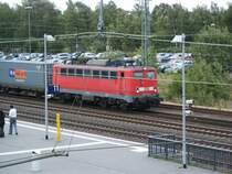 140er mit Containerzug aus Richtung Maschen f�hrt durch Buchholz Richtung Rotenburg. Aufgenommen am 16.07.08