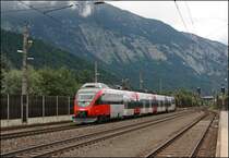 4024 073 rollt als R 5115 von Rosenheim komment in Schwaz ein. Ziel ist �tztal. (04.07.2008)
