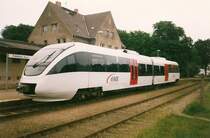 Einer der Ersten Privatbahnen in MV fahren die damalige OME.Im Juni 1998 bekam die OME die ersten Talenttriebwagen.Hier ist ein Talenttriebwagen im damaligen Bahnhof Feldberg.Die Strecke Neustrelitz-Feldberg ist Heute stillgelegt.