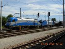 Der t�glich verkehrende Kerosinzug vom slowenischen Adriahafen Koper zur Raffinerie Schwechat wird �blicherweise in Doppeltraktion durch zwei Taurusloks von LTE und Adria Transport gef�hrt. Das Foto, welches am 4.8.2008 entstanden ist, zeigt den zur Abfahrt bereiten Leerzug im Bahnhof Schwechat.