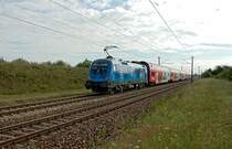 Nachschu� an der Nordbahn. 1116 080 schiebt den R 2306 am 10.08.2008 nach Hohenau. Das Foto entstand kurz vor Helmahof.