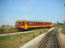 HK (Hekurudhat e Kosoves) Y1 01 (ex 1281 der SJ) im Depot Fushe Kosove (ehem. Kosovo Polje) am 5.8.08. Auch im Depotbereich wird man sehr gastfreundlich empfangen und darf sich frei bewegen und alles fotografieren.