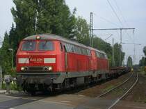 Diesel-Doppel 225 109-8 und 225 001-1 mit Stahlzug auf der Nokia
Bahn nach Hagen.(07.08.2008)