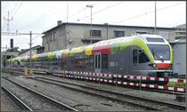 ETR 150 001 und ... sind neue Flirt f�r die Bahn im S�dtirol beschriftet mit Pustertal/Val Pusteria. Sie stehen hier vermutlich zur Ablieferung bereit in Rorschach. (16.08.2008)