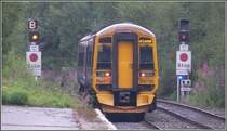 158 726 verl�sst Dingwall und hat noch gut zwei Stunden Fahrt vor sich bis Kyle of Lochalsh. (06.08.2008)
