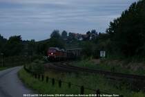 Mein erster Arlberg-Umleiter im Jahr 2008: Mit gut 70 min Versp�tung k�mpfen sich die beiden Gross-Russen 232 673 + 232 115 um halb 7 morgens mit dem CFN 45191 den Hoyerberg oberhalb von Lindau hoch.
20.08.08