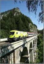 Werbe Taurus 1116 033 Telecom f�hrt mit IC 557 von Wien S�d nach Graz. 
Krausel Klause 31.08.2008
