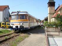 SWEG VS142, VT27 und VT9 bei ihrer Sonderfahrt am 30.08.08 in Untergimpern auf dem Weg Richtung Neckarbischofsheim/Meckesheim.