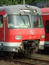 ET 420 371, ein fr�herer Stuttgarter, jetzt in Essen nach einigen weiteren Dienstjahren zur Verschrottung. (07.08.2008)