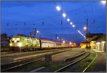 E-Lok 1116 033 Telekom Austria f�hrt mit EC 631  Alpen Adria Universit�t Klagenfurt  von Wien S�d nach Villach.Leider wird es solche Abendaufnahmen vom Zeltweger Bahnhof nicht mehr lange geben, weil mit Fahrplanwechsel alle IC und EC in Zeltweg durchfahren.
14.09.2008