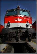 Portraitaufnahme der E-Lok 1044 015 am Stern in Knittelfeld.
17.09.2008