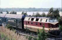 Die DR - V180225 auf der Strecke von Potsdam nach B-Karlshorst.
Ca. 1967