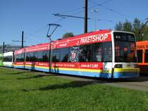 Stra�enbahnzug Nr. 814 der Nahverkehr Schwerin -NVS- mit PAKETSHOP-Werbung, Schwerin 30.08.2008