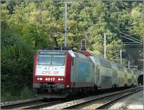E-Lok 4017 hat am 09.09.08 den Tunnel in der N�he des Campingplatzes in Kautenbach verlassen und f�hrt dem Bahnhof entgegen. (Hans)