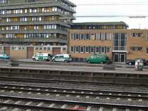 Der BGS und ein Teil seiner Flotte in Aachen Hbf am 24.3.04.