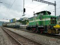 Makies AG - Em 3/3 1  837 816-8 mit ex. SOB  Triebwagen BDe 4/4 576 057 in Betriebsareal der Maikies AG in Gettnau .. Foto vom 02.08.2008