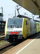 Dispolok ES 64 F4 - 093 durchf�hrt als Dreiertraktion Basel Bad. Bhf am 28.08.2008.