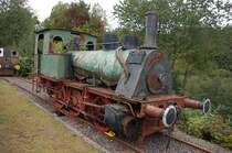 Hier wartet sehns�chtig eine T3 auf Ihre Auferstehung. Vielleicht erbarmt sich ja bald jemand und k�sst sie wieder wach ?
Gesehen am Museumsbahnhof in Radevormwald am 19.09.2008. 