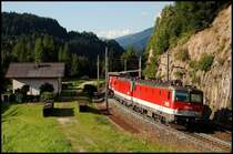 �sterreichurlaub 2008 - �BB: Zwei 1144er ziehen einen G�terzug bis nach Brenner. Aufgenommen am 02.September 2008 in Gries(a.Brenner).