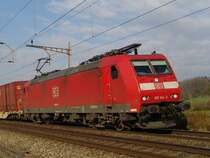 Br 185 144-3 am 26.11.04 bei der Reussbr�cke zwischen Oberr�ti und Rotkreuz