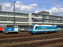 Die 183 002 und die Gartenlaube D 08 am 26.08.2008 in Regensburg Hbf. 