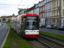 U43 von DO-Brackel nach DO-Dorstfeld vor Haltestelle Lippestrasse
(04.10.2008)